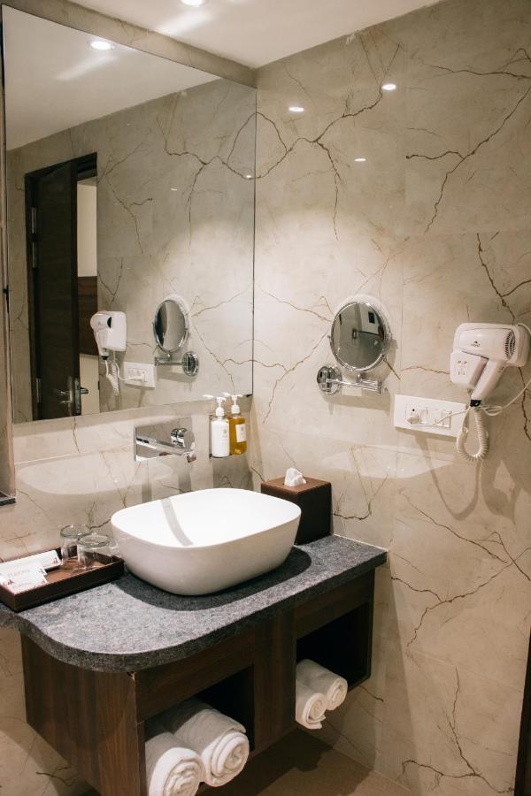 Playotel Premier Vijay Nagar Hotel